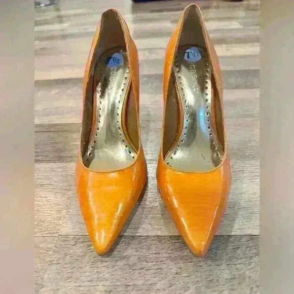 BCB Girls Gold Stiletto Size 7.5 - Picture 4 of 6